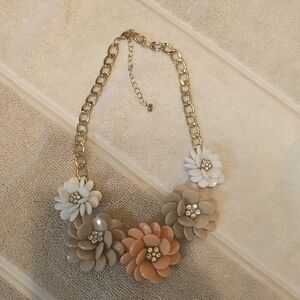 Floral Statement Necklace in Gold and Cream